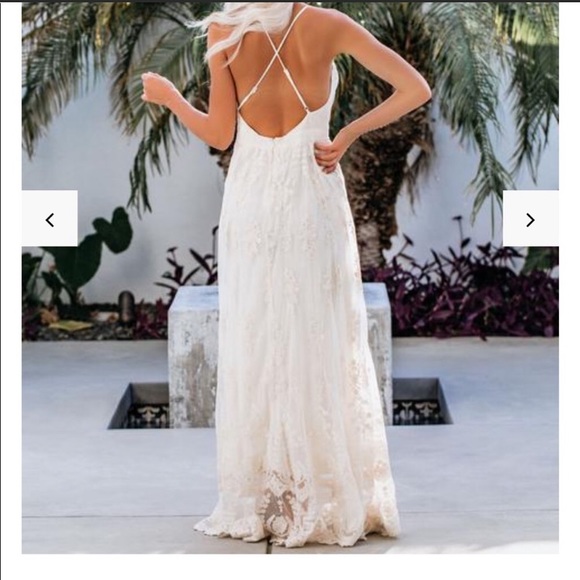 White lace dress - Picture 2 of 5